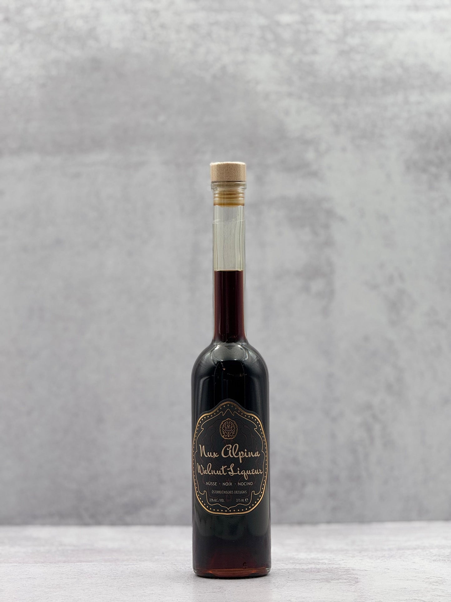 Nux Alpina (Destillerie Purkhart), Walnut Liqueur